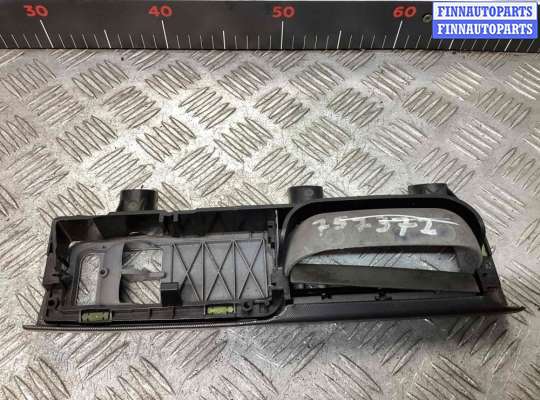 купить Ручка внутренняя передняя левая на Volkswagen Passat Passat B5+ (3B) 2000-2005 рестайлинг