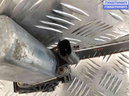 купить Моторчик стеклоподъемника передний правый на Dodge Stratus Stratus II 2000-2003