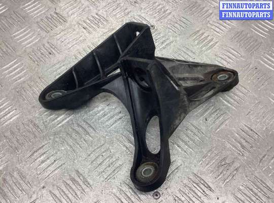 купить Кронштейн крепления троса КПП на Skoda Octavia Octavia A5 (1Z) 2004-2008