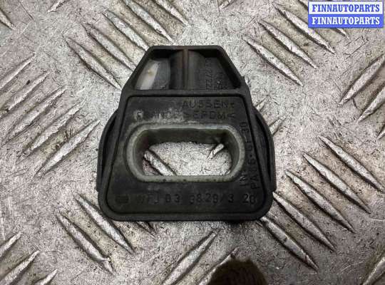 купить Кронштейн радиатора на Volkswagen Golf Golf IV (1J) 1997-2004