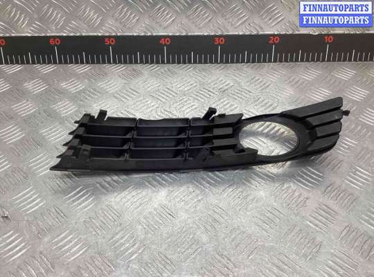 купить Рамка фары противотуманной правой на Audi A4 A4 B6 (8EC, 8E5) 2000-2004