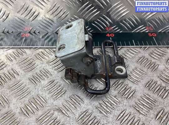 купить Петля двери передней правой на Audi A6 C5 (4B) 2001-2004 рестайлинг