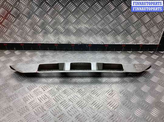 купить Накладка двери (крышки) багажника на Mazda MPV MPV II (LW) 1999-2006