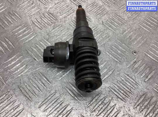 Форсунка топливная на Volkswagen Passat B6 (3C)
