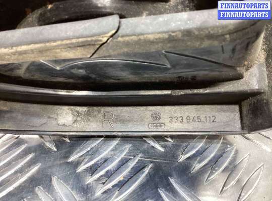 купить Фонарь задний правый на Volkswagen Passat Passat B3 1988-1993