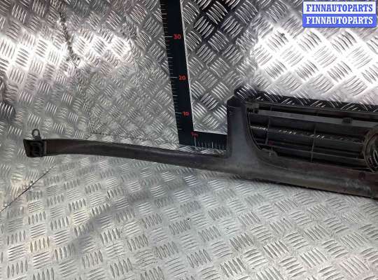 купить Решетка радиатора на Volkswagen Passat Passat B4 (3A) 1993-1997