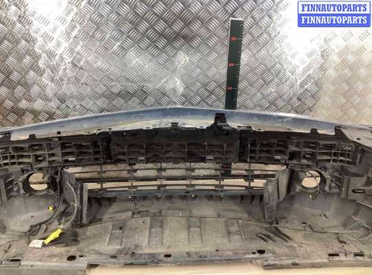 Бампер передний на Renault Megane II