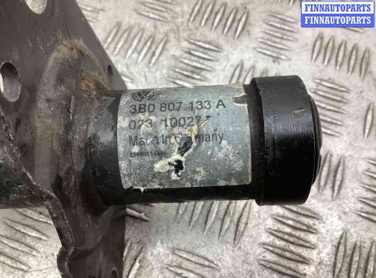 купить Кронштейн крепления бампера переднего на Volkswagen Passat Passat B5 (3B) 1996-2000