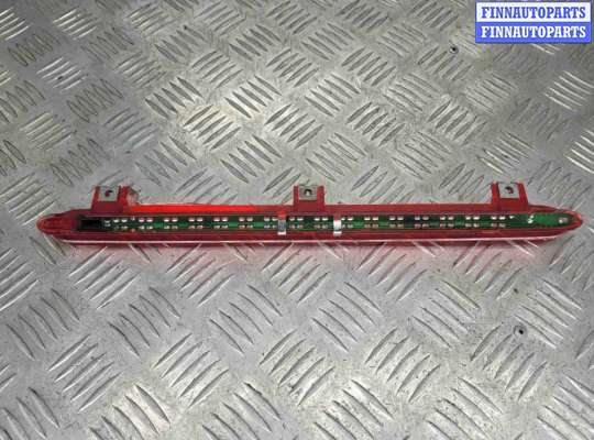 Фонарь (стоп-сигнал) центральный