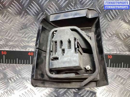 купить Фонарь задний правый на Volkswagen Passat Passat B3 1988-1993