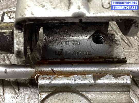 купить Петля двери передней правой на Audi A4 A4 B7 (8EC, 8ED) 2004-2008