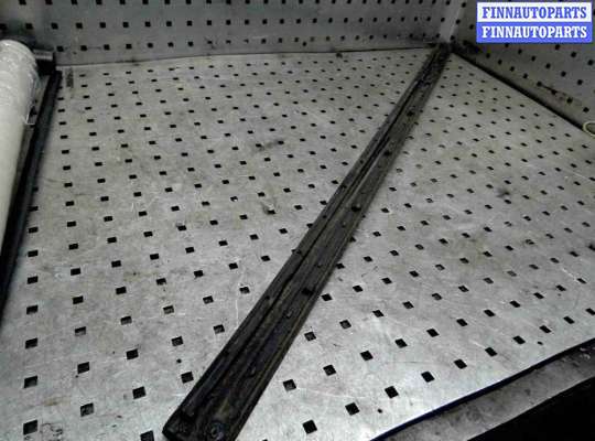 купить Молдинг двери передней правой на Volkswagen Passat Passat B6 (3C) 2005-2010