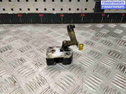 Замок боковой двери на Renault Master II