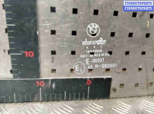 купить Стекло двери задней правой на BMW 3-Series 3-Series (E30) 1981-1994