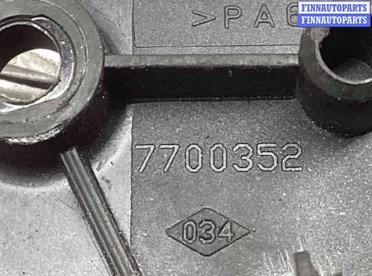 купить Ручка внутренняя сдвижной двери правой на Renault Master Master II 1998-2010