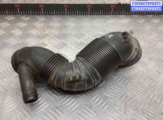 Патрубок (трубка, шланг) на Volkswagen Passat B6 (3C)