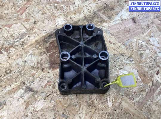 купить Кронштейн компрессора кондиционера на Ford Focus I 2001-2005 рестайлинг