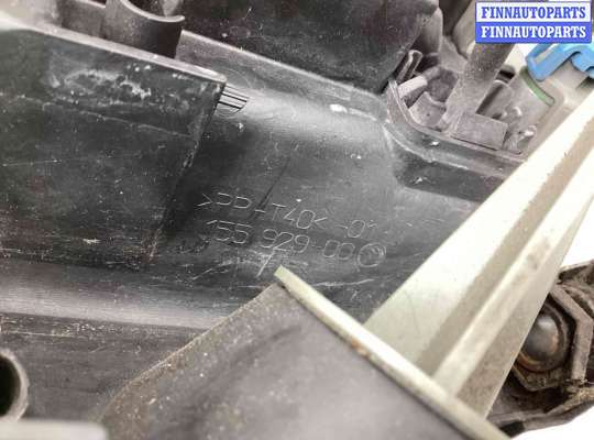 Фара передняя на Audi A6 (C5)