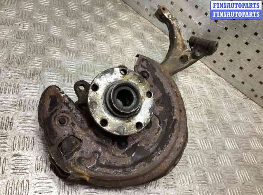 Кулак поворотный правый VG1572910 на Volkswagen Passat B5 (3B) 1996-2005