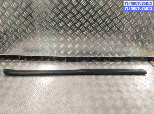 Молдинг двери передней левой AU1727211 на Audi A6 A6 C5 (4B) 1997-2001