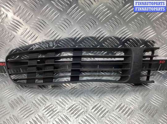 купить Заглушка (решетка) в бампер передний на Volkswagen Passat Passat B5 (3B) 1996-2000