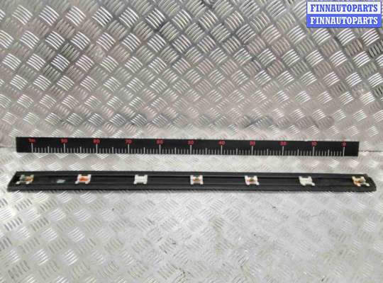 купить Молдинг двери передней правой на Volkswagen Passat Passat B4 (3A) 1993-1997