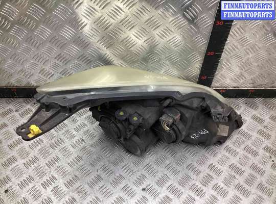 Фара передняя на Opel Vectra C