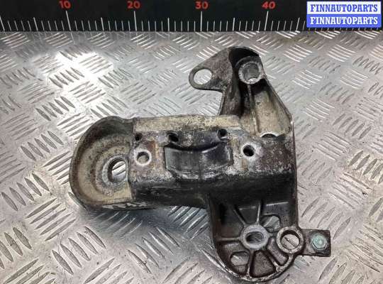Кронштейн двигателя AU1692737 на Audi A4 A4 B5 (8D) 1994-1999