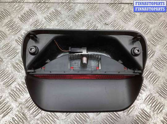 купить Стоп-сигнал на Dacia Sandero Sandero II (B52) 2013-2020