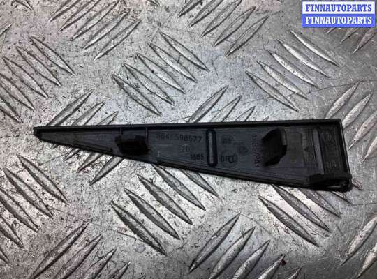 купить Накладка декоративная центральной консоли на Citroen C4 C4 (LA/LC) 2004-2010