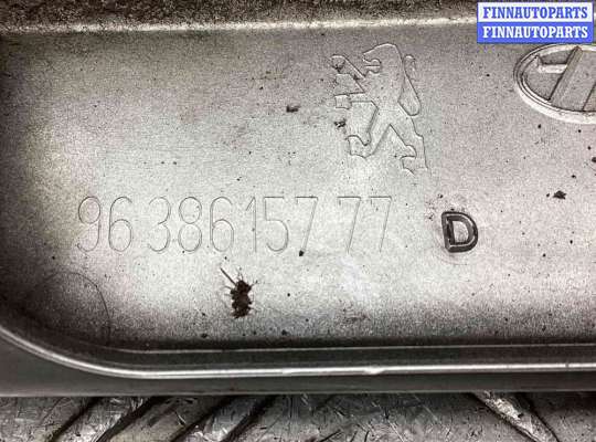 Планка подсветки номера на Peugeot 307