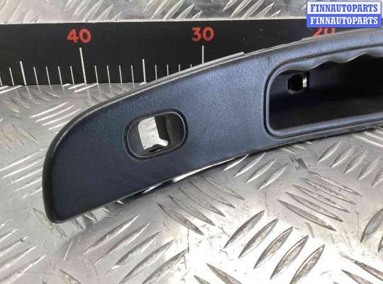 купить Ручка внутренняя задняя левая на Dodge Stratus Stratus II 2000-2003