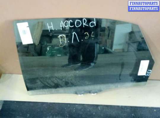 Стекло боковое двери на Honda Accord V (CC7, CD, CE, CF)