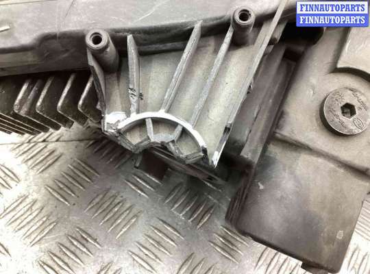 Фара передняя на Mercedes-Benz E (W212)