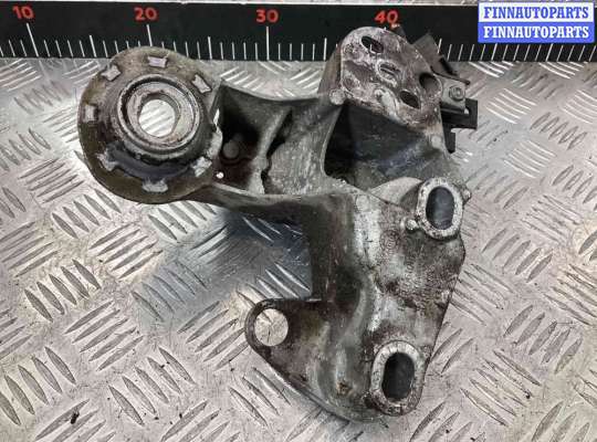 Кронштейн двигателя AU1692738 на Audi A4 A4 B5 (8D) 1994-1999