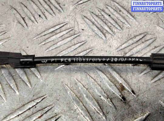 Трос двери на Volkswagen Touran I (1T)