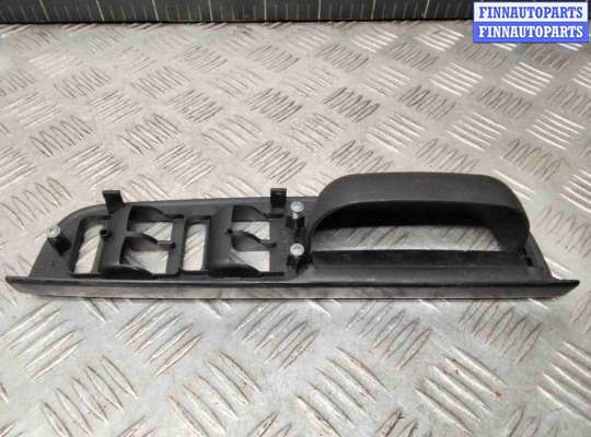 Ручка двери внутренняя на Volkswagen Golf IV (1J)