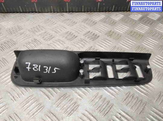 Ручка двери внутренняя на Volkswagen Golf IV (1J)