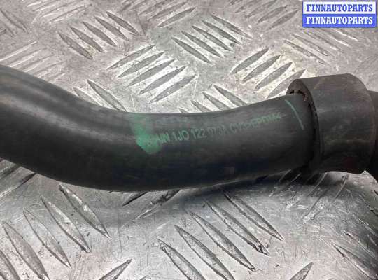 купить Патрубок отопителя (печки) на Volkswagen Golf Golf IV (1J) 1997-2004