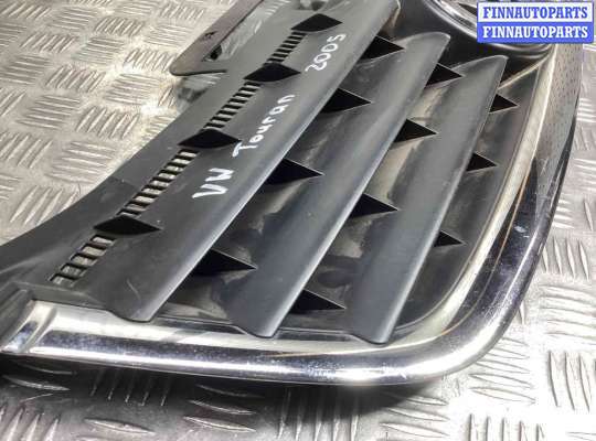 купить Решетка радиатора на Volkswagen Touran I (1T) 2003-2006