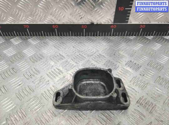 купить Кронштейн двигателя на Volkswagen Passat Passat B5+ (3B) 2000-2005 рестайлинг