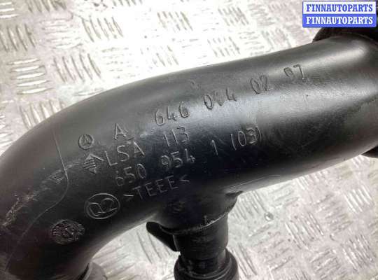 купить Патрубок воздушного фильтра на Mercedes C C (W203) 2000-2004