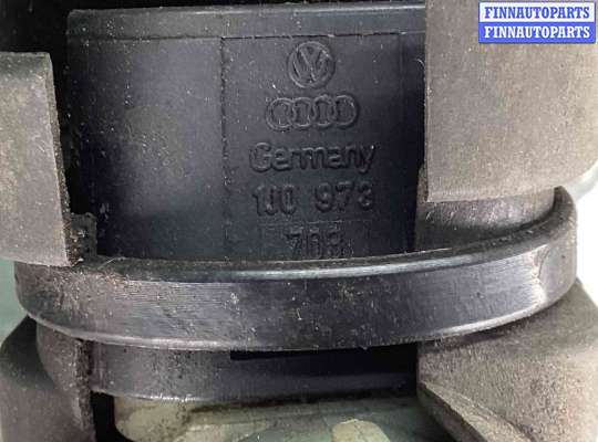 Датчик парктроника на Audi A6 (C5)