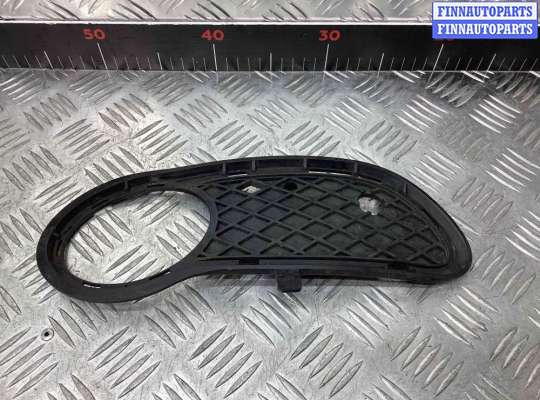 купить Рамка фары противотуманной правой на Mercedes C C (W203) 2000-2004