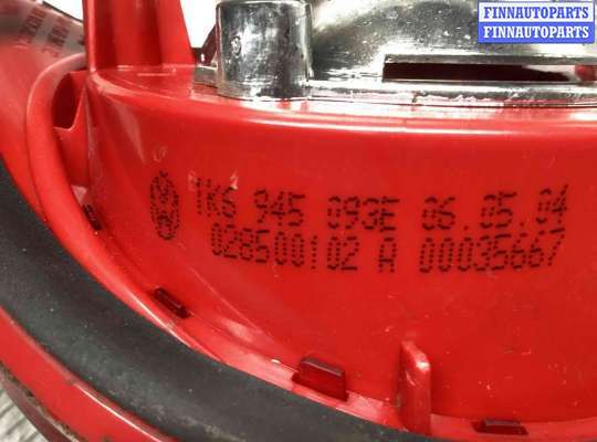 купить Фонарь крышки багажника левый на Volkswagen Golf Golf V (1K) 2004-2009