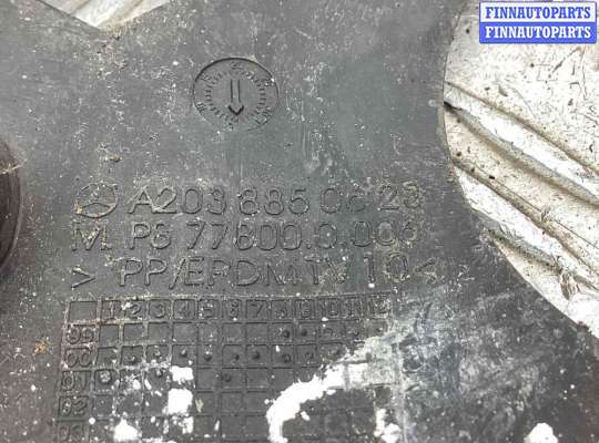 купить Рамка фары противотуманной правой на Mercedes C C (W203) 2000-2004