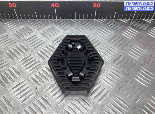 Эмблема (значок) на Renault Scenic II