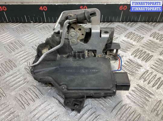 Замок боковой двери на Audi A4 (8E/8H, B6)
