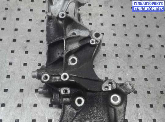 купить Кронштейн генератора на Renault Megane Megane II 2002-2006