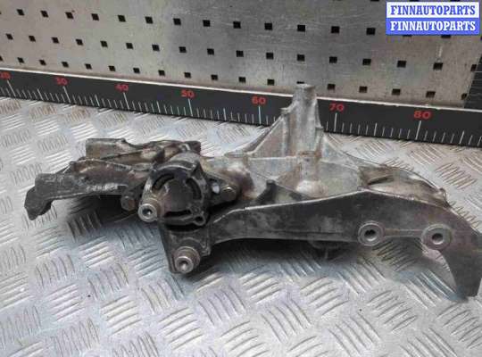 купить Кронштейн генератора на Renault Megane Megane II 2002-2006